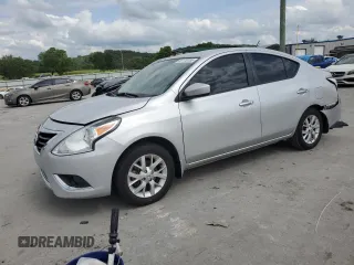 2017 Nissan Versa S Plus z VIN 3N1CN7AP6HL826372, wystawiony jako Copart lot #58176185 z przebiegiem 91 783 mil mil oraz Szkoda całkowita • Salvage title. Historia ofert i sprzedaży dostępna na DreamBid. Obrazek 1.