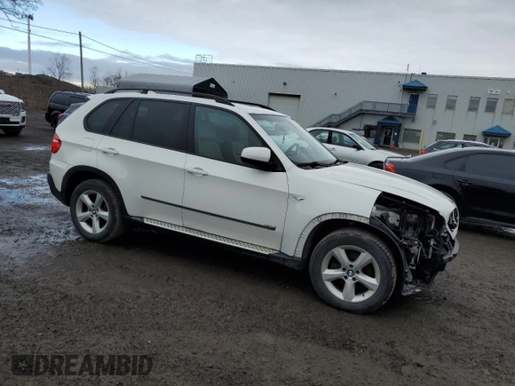 2008 BMW X5 3.0si with VIN 5UXFE43598L003787, listed as a Copart auction lot 49266355 with 164,105 mi miles and Salvage Title. Bid and sale history available at carsss.com. Image 4.