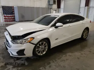 2019 Ford Fusion SE with VIN 3FA6P0HD1KR199646, listed as a Copart auction lot 51060015 with 63,305 mi miles and Salvage Title. Bid and sale history available at carsss.com. Image 1.