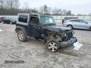 2007 Jeep Wrangler Sahara z VIN 1J8FA54107L202622, wystawiony jako IAAI lot #41391138 z przebiegiem 251 388 mil mil oraz . Historia ofert i sprzedaży dostępna na DreamBid. Obrazek 1.