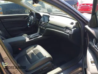 2019 Honda Accord Touring with VIN 1HGCV2F92KA016179, listed as a IAAI auction lot 41975156 with 101,674 mi miles and . Bid and sale history available at DreamBid. Image 5.