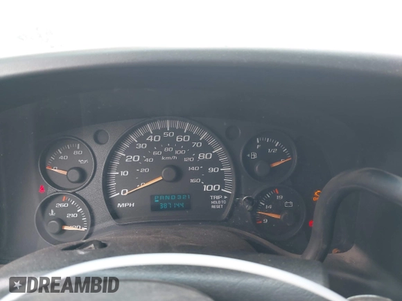 2005 Chevrolet Express Cargo with VIN 1GCGG29V551263686, listed as a IAAI auction lot 42359510 with 387,144 mi miles and . Bid and sale history available at DreamBid. Image 7.