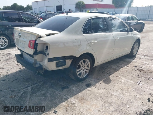 2007 Volkswagen Jetta Wolfsburg Edition with VIN 3VWEF71KX7M168035, listed as a IAAI auction lot 42447756 with 147,276 mi miles and . Bid and sale history available at DreamBid. Image 4.