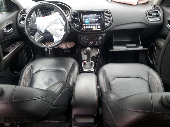 2019 Jeep Compass Limited z VIN 3C4NJDCB6KT673968, wystawiony jako Copart lot #58411765 z przebiegiem 89 481 mil mil oraz Czysty tytuł • Clean title. Historia ofert i sprzedaży dostępna na DreamBid. Obrazek 8.