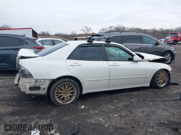 2001 Lexus IS with VIN JTHBD182610005714, listed as a IAAI auction lot 41222838 with 213,121 mi miles. Bid and sale history available at carsss.com. Image 14.
