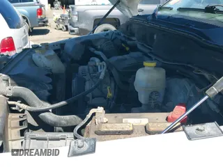 2006 Dodge 2500 SLT z VIN 1D7KS28D66J236196, wystawiony jako IAAI lot #42195049 z przebiegiem 130 759 mil mil oraz . Historia ofert i sprzedaży dostępna na DreamBid. Obrazek 19.