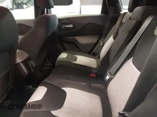 2014 Jeep Cherokee Sport z VIN 1C4PJMABXEW243290, wystawiony jako IAAI lot #42343160 z przebiegiem 170 000 mil mil oraz . Historia ofert i sprzedaży dostępna na DreamBid. Obrazek 8.