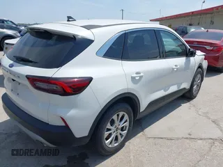 2023 Ford Escape Active with VIN 1FMCU0GN0PUB25548, listed as a IAAI auction lot 42060583 with 38,798 mi miles and . Bid and sale history available at carsss.com. Image 4.
