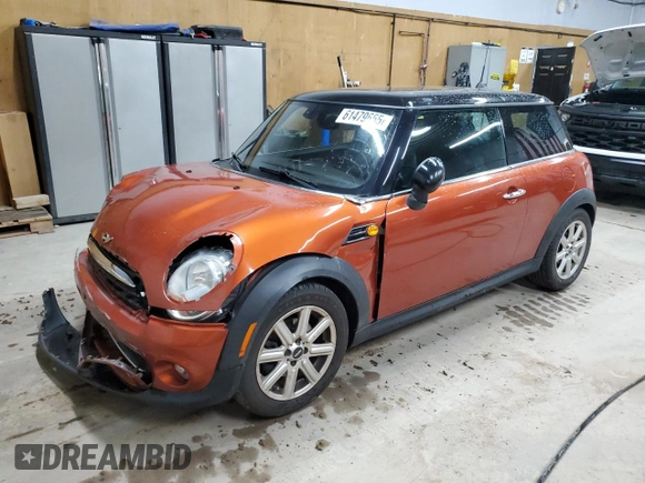 2011 MINI Hardtop with VIN WMWSU3C54BT183715, listed as a Copart auction lot 61479655 with 151,657 mi miles and Clean title. Bid and sale history available at DreamBid. Image 1.