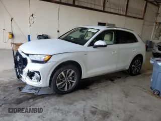 2024 Audi Q5 S line Premium z VIN WA1GAAFY1R2095274, wystawiony jako Copart lot #51926645 z przebiegiem 8 814 mil mil oraz Szkoda całkowita • Salvage title. Historia ofert i sprzedaży dostępna na DreamBid. Obrazek 1.