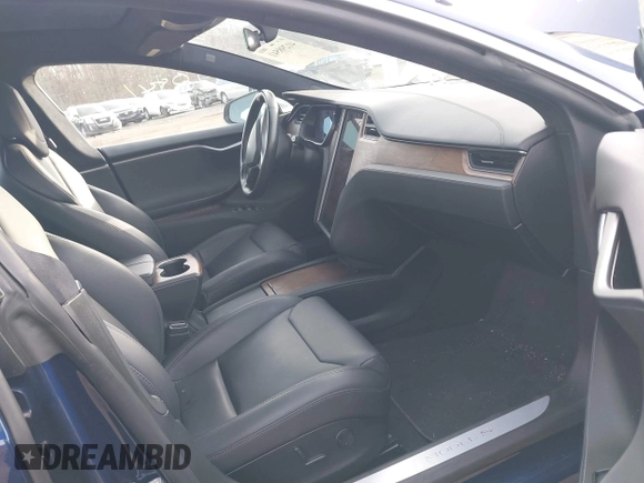 2018 Tesla Model S 75D with VIN 5YJSA1E28JF296944, listed as a IAAI auction lot 41298541 with 29,828 mi miles and . Bid and sale history available at DreamBid. Image 5.