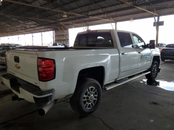 2016 Chevrolet Silverado 3500HD LTZ with VIN 1GC4K0E82GF280926, listed as a Copart auction lot 45239055 with 303,467 mi miles and Salvage Title. Bid and sale history available at carsss.com. Image 3.
