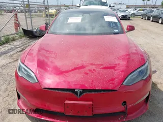 2022 Tesla Model S with VIN 5YJSA1E58NF486727, listed as a IAAI auction lot 42139418 with Not provided miles and . Bid and sale history available at DreamBid. Image 6.