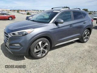 2017 Hyundai Tucson Value z VIN KM8J33A28HU390391, wystawiony jako Copart lot #56764455 z przebiegiem 110 616 mil mil oraz Czysty tytuł • Clean title. Historia ofert i sprzedaży dostępna na DreamBid. Obrazek 1.
