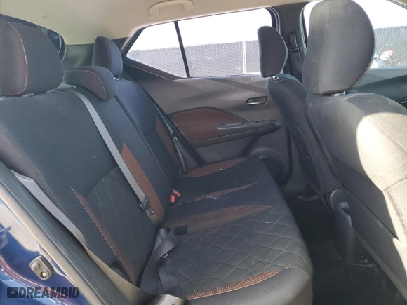 2018 Nissan Kicks SV with VIN 3N1CP5CU8JL518577, listed as a Copart auction lot 53845585 with 71,025 mi miles and Salvage Title. Bid and sale history available at carsss.com. Image 11.
