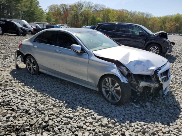 2016 Mercedes-Benz C 300 Luxury with VIN 55SWF4KB3GU120478, listed as a Copart auction lot 53124805 with Not provided miles and Salvage title. Bid and sale history available at DreamBid. Image 4.