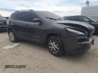 2016 Jeep Cherokee Latitude with VIN 1C4PJMCBXGW279626, listed as a Copart auction lot 54487735 with 108,294 mi miles and Clean Title. Bid and sale history available at carsss.com. Image 4.
