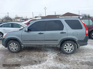 2005 Honda CR-V EX with VIN SHSRD77815U337505, listed as a IAAI auction lot 41441557 with 268,640 mi miles. Bid and sale history available at carsss.com. Image 16.