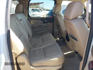 2011 Chevrolet Suburban LT with VIN 1GNSCJE07BR342646, listed as a IAAI auction lot 41698811 with 118,856 mi miles. Bid and sale history available at carsss.com. Image 8.