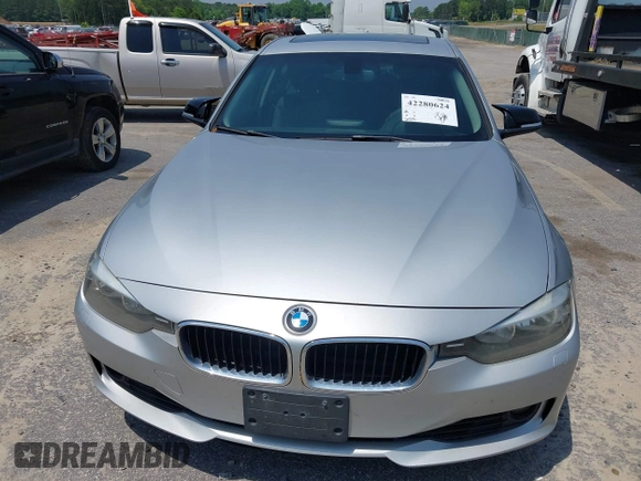 2013 BMW 3 Series 328i xDrive with VIN WBA3B3C52DJ975970, listed as a IAAI auction lot 42280624 with 2,262,225 mi miles and . Bid and sale history available at DreamBid. Image 13.
