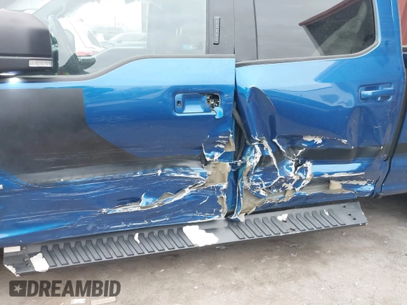 2017 Ford F-150 XL with VIN 1FTFW1EG9HFB81208, listed as a IAAI auction lot 41938462 with 107,121 mi miles. Bid and sale history available at carsss.com. Image 6.