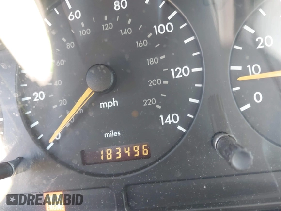 2001 Mercedes-Benz M 320/430/500 with VIN 4JGAB54E71A284509, listed as a IAAI auction lot 42637984 with 183,496 mi miles and . Bid and sale history available at DreamBid. Image 15.