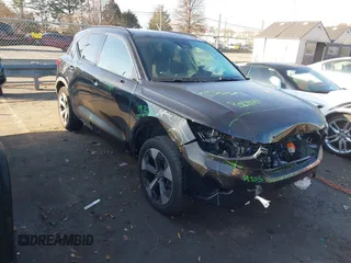 2024 Volvo XC40 Core Bright Theme with VIN YV4L12UK2R2296509, listed as a IAAI auction lot 41116552 with 6,031 mi miles and . Bid and sale history available at DreamBid. Image 1.