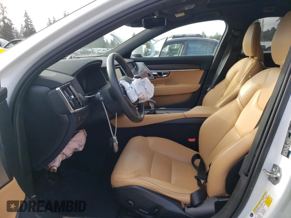 2020 Volvo V90 z VIN YV4A22NLXL1110871, wystawiony jako Copart lot #46942463 z przebiegiem 23 901 mil mil oraz . Historia ofert i sprzedaży dostępna na DreamBid. Obrazek 7.