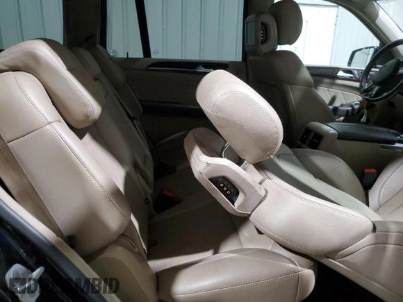 2015 Mercedes-Benz GL with VIN 4JGDF6EE3FA455723, listed as a Copart auction lot 51330124 with 152,457 mi miles. Bid and sale history available at carsss.com. Image 11.