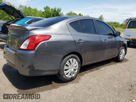 2019 Nissan Versa SV z VIN 3N1CN7AP5KL832221, wystawiony jako Copart lot #61361015 z przebiegiem 145 684 mil mil oraz Czysty tytuł • Clean title. Historia ofert i sprzedaży dostępna na DreamBid. Obrazek 3.