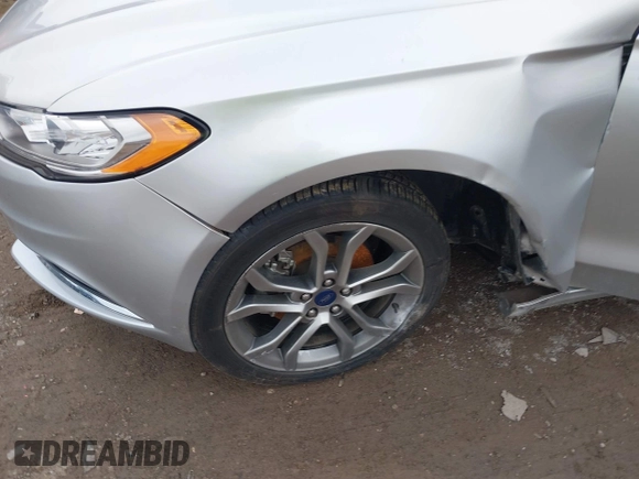 2017 Ford Fusion SE z VIN 3FA6P0H78HR174956, wystawiony jako IAAI lot #41258610 z przebiegiem 70 180 mil mil oraz . Historia ofert i sprzedaży dostępna na DreamBid. Obrazek 6.