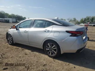 2021 Nissan Versa SV z VIN 3N1CN8EV3ML905913, wystawiony jako Copart lot #55330395 z przebiegiem 28 895 mil mil oraz Szkoda całkowita • Salvage title. Historia ofert i sprzedaży dostępna na DreamBid. Obrazek 2.