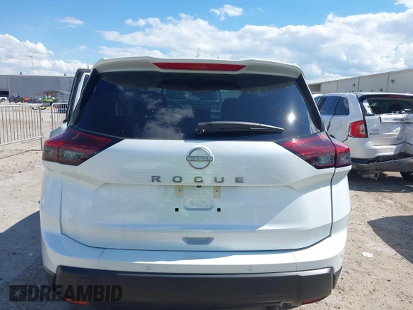 2025 Nissan Rogue SV with VIN 5N1BT3BA5SC828212, listed as a IAAI auction lot 42234352 with 1,256 mi miles and . Bid and sale history available at DreamBid. Image 16.