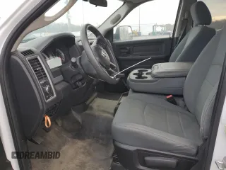2020 Ram 1500 Express z VIN 3C6RR7KG2LG205374, wystawiony jako Copart lot #86237764 z przebiegiem 25 739 mil mil oraz Nie do naprawy • Non repairable. Historia ofert i sprzedaży dostępna na DreamBid. Obrazek 7.