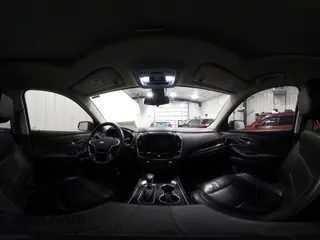 2018 Chevrolet Traverse Premier z VIN 1GNEVJKW4JJ163087, wystawiony jako IAAI lot #41509692 z przebiegiem 118 158 mil mil oraz . Historia ofert i sprzedaży dostępna na DreamBid. Obrazek 19.