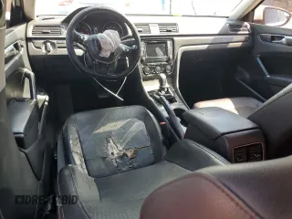 2016 Volkswagen Passat SE с VIN 1VWBT7A35GC024737, выставлен на аукционе Copart как лот 61588285 с пробегом 157 573 миль миль и Списание • Salvage title. История ставок и продаж доступна на DreamBid. Изображение 8.