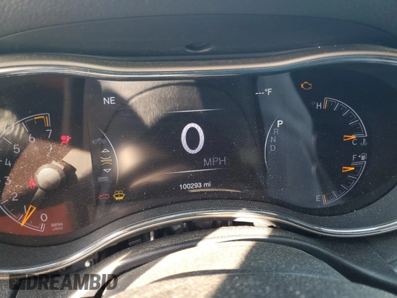2017 Jeep Grand Cherokee Laredo with VIN 1C4RJFAG7HC834473, listed as a Copart auction lot 60400725 with 100,293 mi miles and Clean title. Bid and sale history available at DreamBid. Image 9.