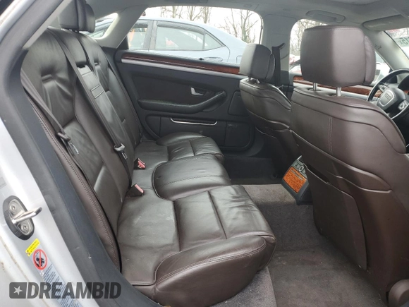 2008 Audi A8 4.2L z VIN WAUMV94E48N015819, wystawiony jako Copart lot #87915815 z przebiegiem 196 018 mil mil oraz Czysty tytuł • Clean title. Historia ofert i sprzedaży dostępna na DreamBid. Obrazek 10.