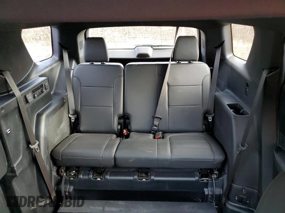 2022 Chevrolet Traverse LT z VIN 1GNERHKW9NJ105351, wystawiony jako Copart lot #56558415 z przebiegiem 25 013 mil mil oraz Szkoda całkowita • Salvage title. Historia ofert i sprzedaży dostępna na DreamBid. Obrazek 10.