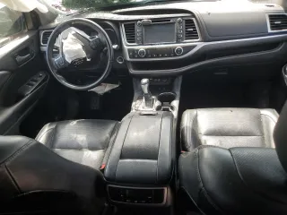 2018 Toyota Highlander Limited with VIN 5TDDZRFH0JS811241, listed as a Copart auction lot 56143515 with Not provided miles and Salvage title. Bid and sale history available at DreamBid. Image 8.