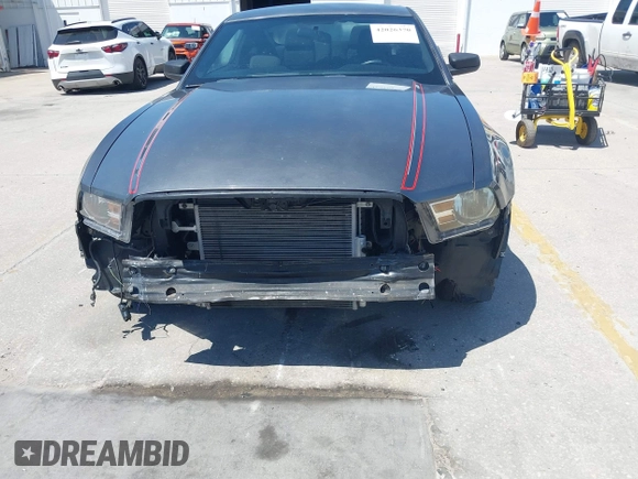 2014 Ford Mustang V6 with VIN 1ZVBP8AM4E5291307, listed as a IAAI auction lot 42026370 with 76,084 mi miles. Bid and sale history available at carsss.com. Image 6.