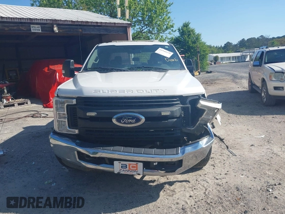 2019 Ford Super Duty F-250 SRW XL with VIN 1FT7W2A60KEC73618, listed as a IAAI auction lot 41949278 with 190,454 mi miles. Bid and sale history available at carsss.com. Image 12.