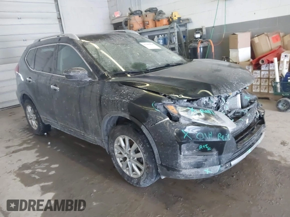 2020 Nissan Rogue S with VIN 5N1AT2MV9LC809900, listed as a IAAI auction lot 41260438 with 121,540 mi miles. Bid and sale history available at carsss.com. Image 1.