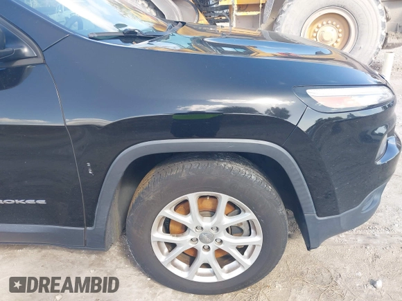 2017 Jeep Cherokee Altitude с VIN 1C4PJLAB5HW559579, выставлен на аукционе IAAI как лот 41767837 с пробегом 182 873 миль миль и . История ставок и продаж доступна на DreamBid. Изображение 18.