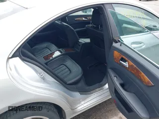 2012 Mercedes-Benz CLS 550 with VIN WDDLJ9BB9CA046976, listed as a IAAI auction lot 42171744 with 121,443 mi miles and . Bid and sale history available at DreamBid. Image 8.