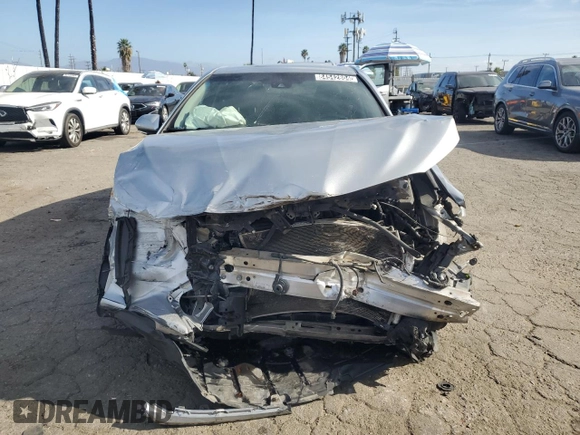 2018 Toyota Camry LE with VIN 4T1B11HK4JU062623, listed as a Copart auction lot 84542804 with 87,281 mi miles and Clean title. Bid and sale history available at DreamBid. Image 5.