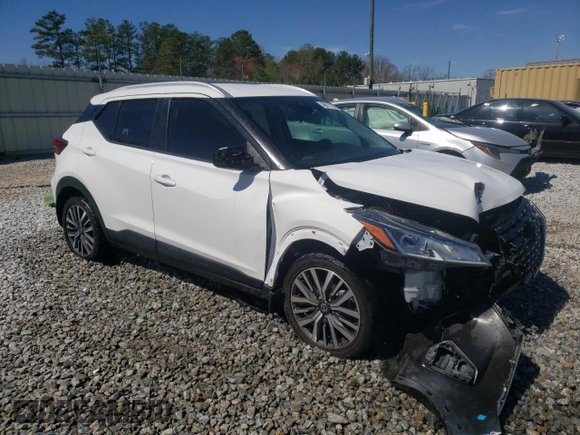 2021 Nissan Kicks SV with VIN 3N1CP5CV6ML493871, listed as a Copart auction lot 49671955 with 58,077 mi miles and Salvage Title. Bid and sale history available at carsss.com. Image 4.