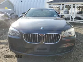 2014 BMW 7 Series 750i xDrive with VIN WBAYB6C58ED224525, listed as a Copart auction lot 85223354 with 132,892 mi miles and Clean Title. Bid and sale history available at carsss.com. Image 5.