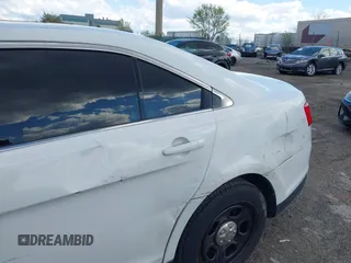 2015 Ford Police Interceptor с VIN 1FAHP2L80FG195423, выставлен на аукционе IAAI как лот 42054288 с пробегом 148 313 миль миль и . История ставок и продаж доступна на DreamBid. Изображение 20.