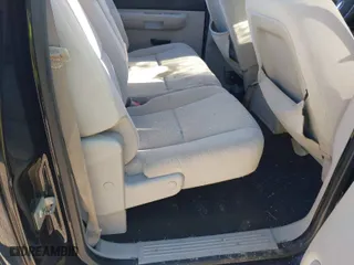 2008 Chevrolet Silverado 1500 LT w/1LT with VIN 2GCEK13M481187828, listed as a IAAI auction lot 41444161 with 264,592 mi miles. Bid and sale history available at carsss.com. Image 8.